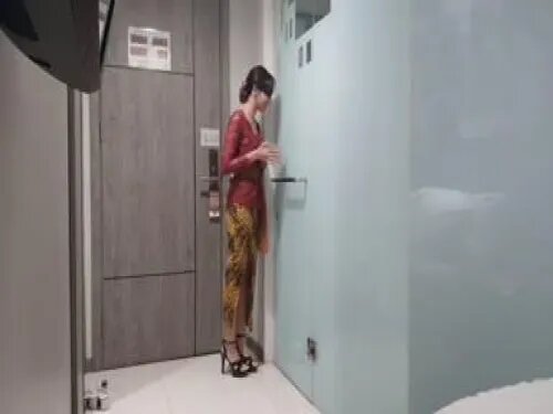 Viral Kebayah Merah 16 Menit